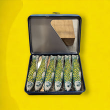 Cargar imagen en el visor de la galería, Lata de sardinas