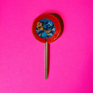Piruleta de personajes de animación con caramelo sabor tradicional
