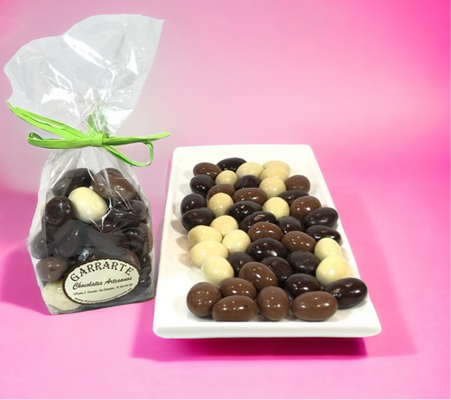 Almendras tres chocolates