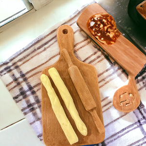 Tabla y rodillo de cocina