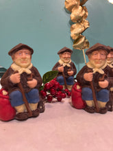 Cargar imagen en el visor de la galería, Figurade olentzero, de chocolate con leche de navidad