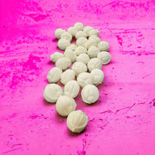Cargar imagen en el visor de la galería, Caramelos Naturales sabor a coco