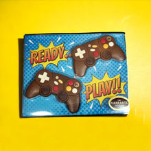 Cargar imagen en el visor de la galería, Pareja de mandos playstation en chocolate con leche