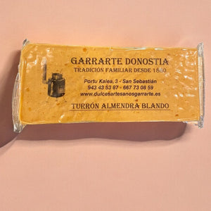 Turrón de almendra blando