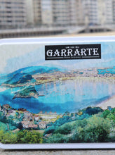 Cargar imagen en el visor de la galería, Caja metálica Donostia - San Sebastián (sardinas chocolate)