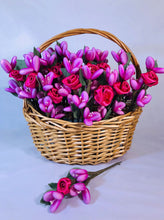 Cargar imagen en el visor de la galería, Bouquet romántico - Flores de chocolate